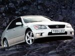Lexus IS200 1999 года (UK)